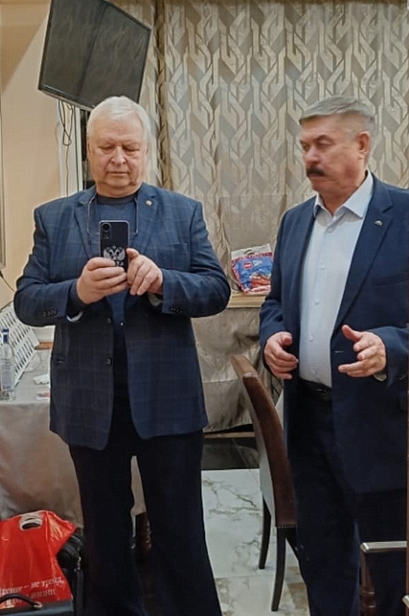 PHOTO-2025-12-13-08-34-44